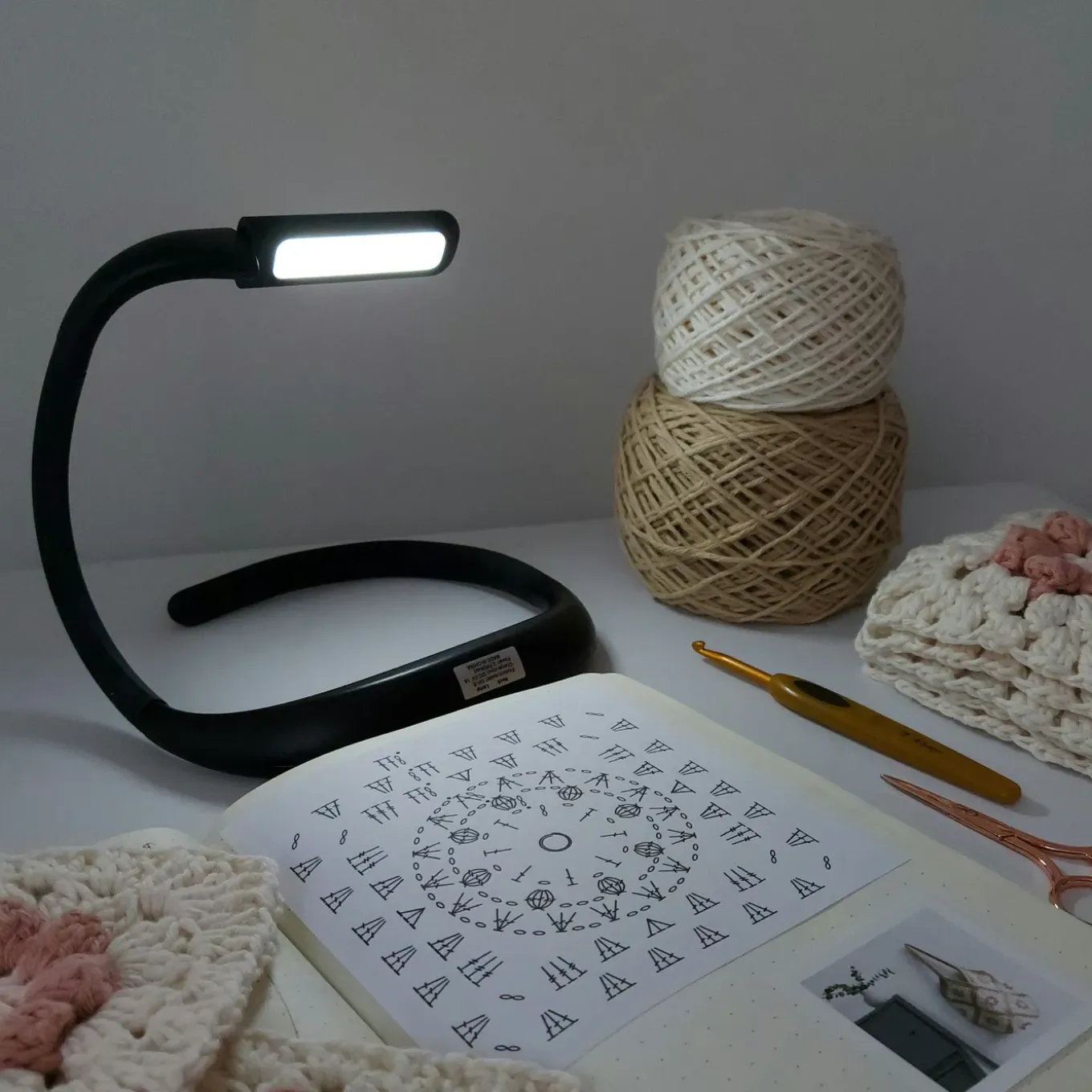 Aquila Neklamp Voor Boek & Haakwerk - Flexibele Led Leeslamp - Leeslampje Voor Bed - Usb Oplaadbaar
