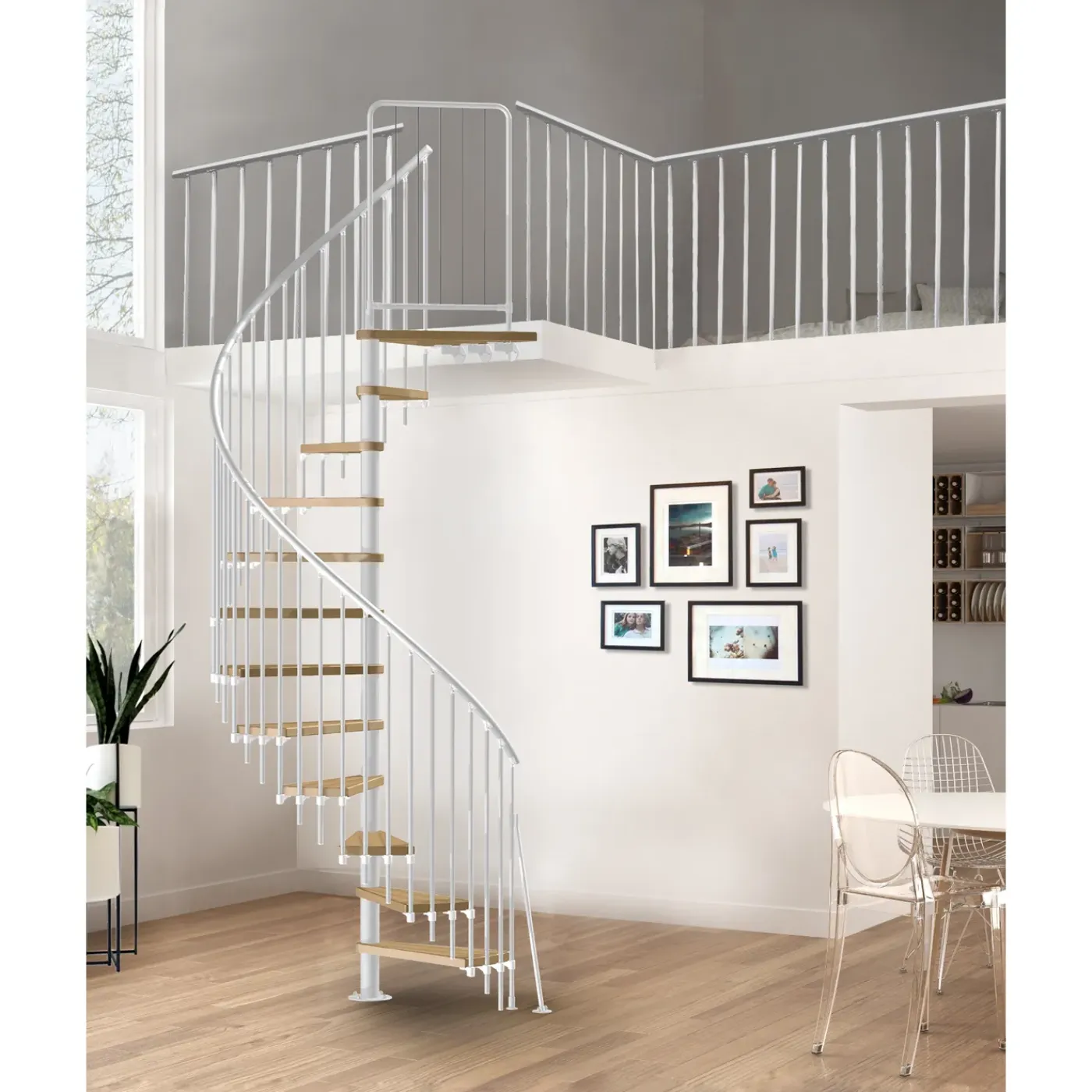 ATRIUM Wenteltrap – Novo 140 Type 6 – 12 Treden + Platform – Beuken – Ral 9003