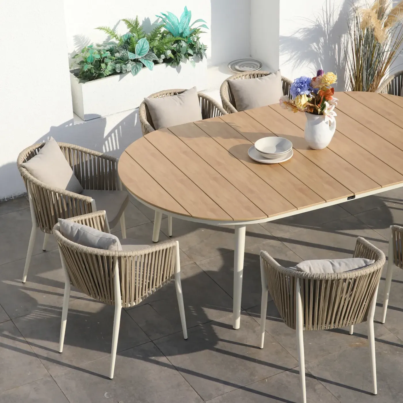 AXI Chay Tuinset Van Polywood - Houtlook - Met 8 Beige Stoelen