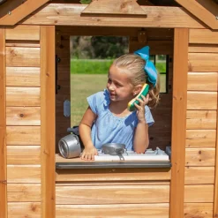 Backyard Discovery Sweetwater Speelhuis 117x107x140 Cm Hout Bruin