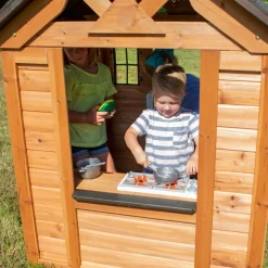 Backyard Discovery Sweetwater Speelhuis 117x107x140 Cm Hout Bruin
