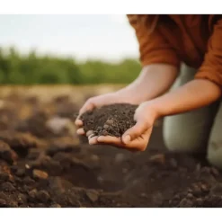 Boomschors.nl Biologische Bemeste Tuinaarde 1m³