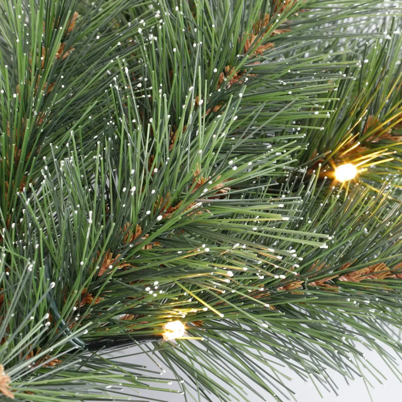 Black Box Trees Glendon Kerstslinger Met Led - L270 Cm