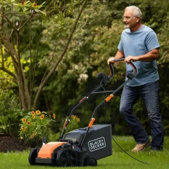 Black+Decker Verticuteerder 1200W - Werkbreedte 30cm - Oppervlak 300m² - Opvangzak 35L