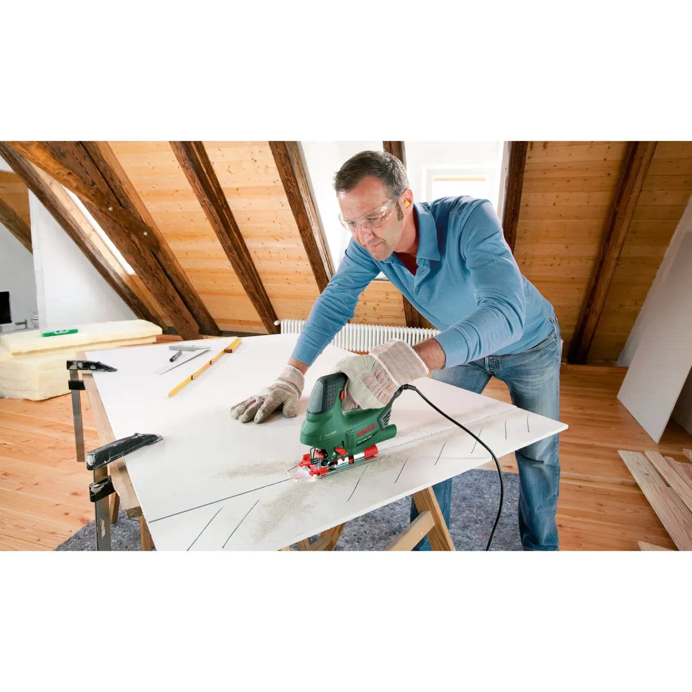 Bosch Decoupeerzaag PST 900 PEL - 620W Gesnoerd - Koolborstelloze motor - Pendelfunctie
