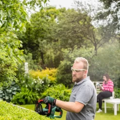 Bosch Elektrische Heggenschaar UniversalHedgeCut 50 - 480W - 50cm