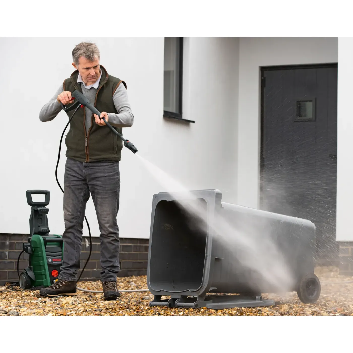 Bosch Hogedrukreiniger UniversalAquatak 130 - 3-in-1 mondstuk - 6 m slang - waterfilter