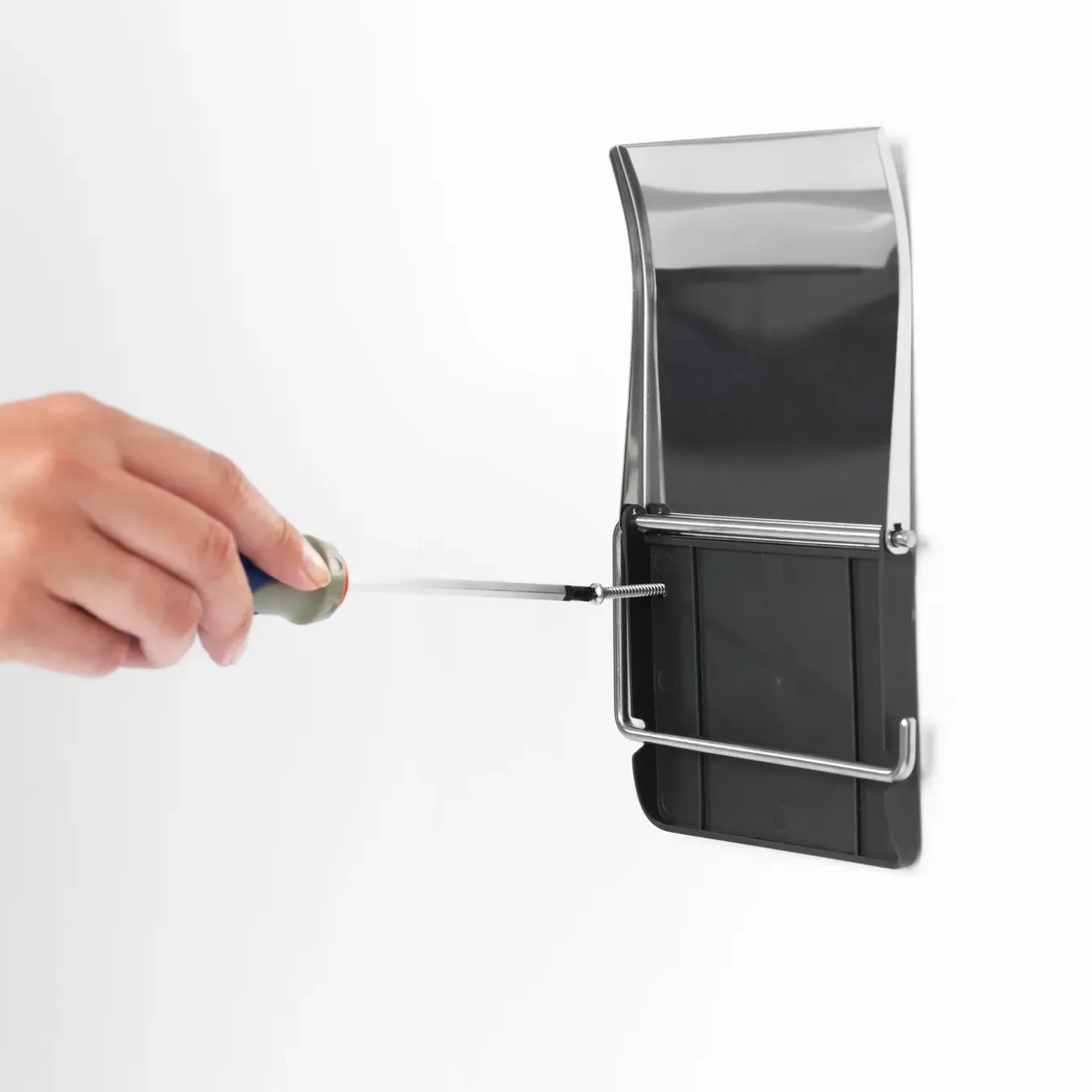 Brabantia Toiletrolhouder Renew - Metaal - met Klep - Metaalstaal Glanzend