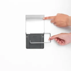 Brabantia Toiletrolhouder Renew - Metaal - met Klep - Metaalstaal Glanzend