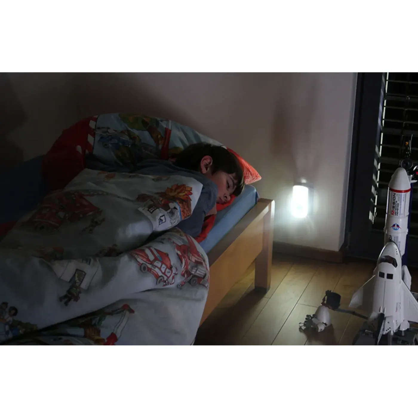 Brennenstuhl veiligheidslamp LED-sensor nachtlampje + IR-sensor 18 SMD