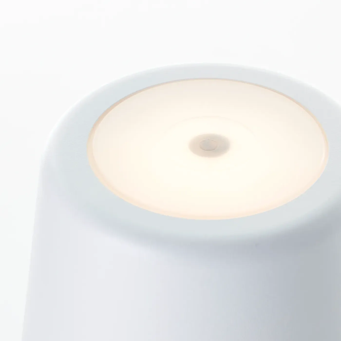 Brilliant Tafellamp Kaami - Wit - Diameter 10cm - 2W - USB