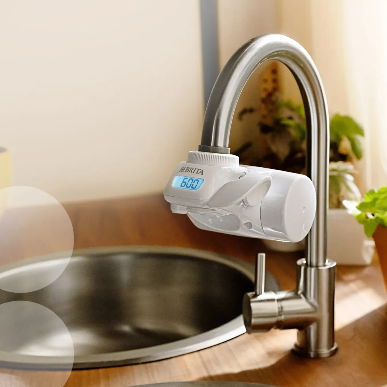BRITA ON TAP Pro V-MF Waterfiltersysteem voor kraan + 1 V-filter (600L)