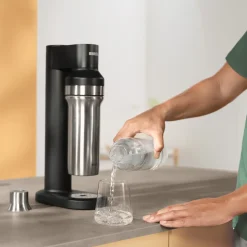 BRITA Sodatrio Zwart Incl. Glazen Fles (0.9l), Rvs Fles (0,5l) En Co2-cilinder