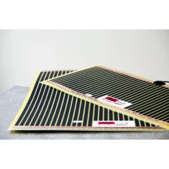 Clearmirror - Spiegelverwarming - 30 X 30 Cm - Zelfklevend - Geen beslagen spiegel meer