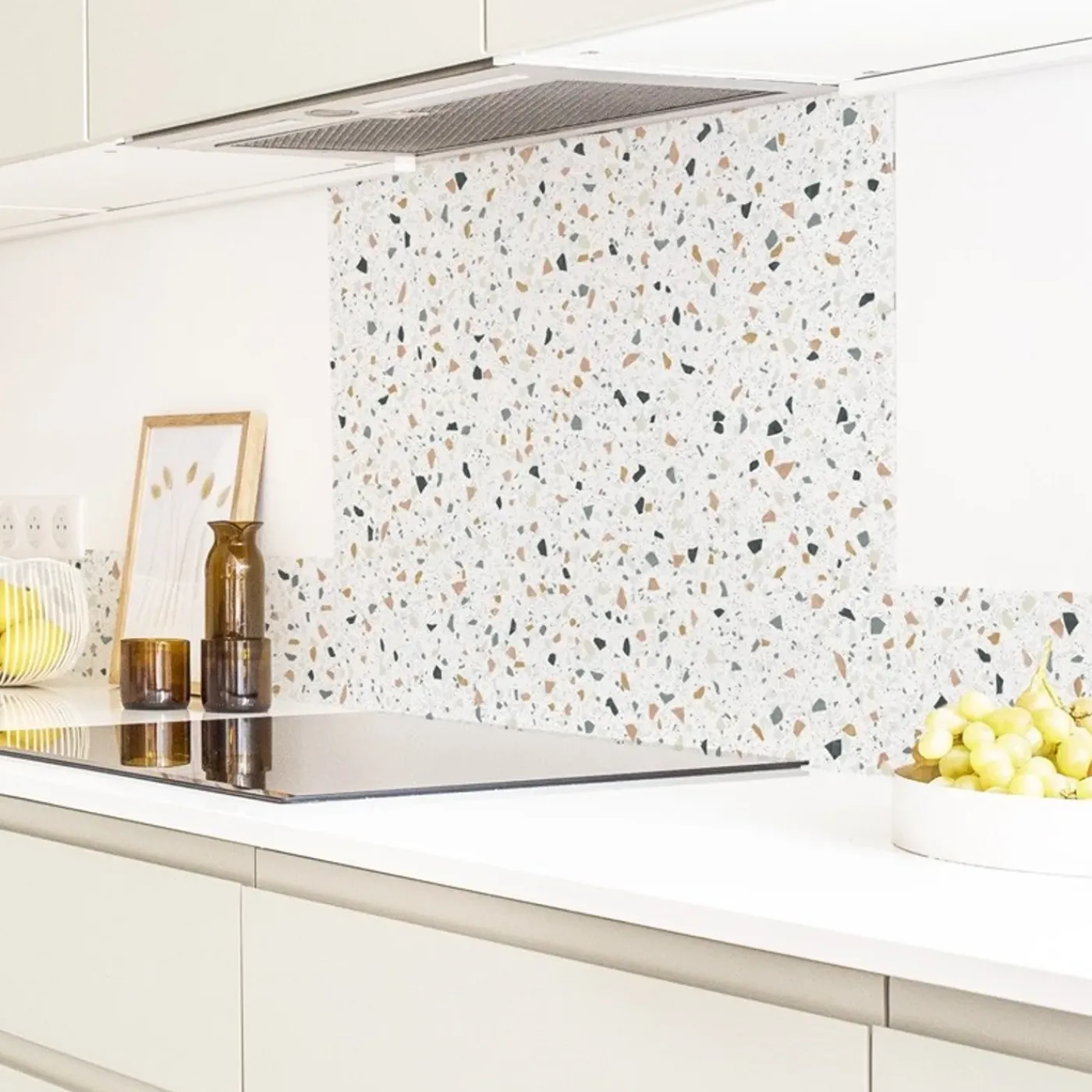 99Déco 99deco - Achterwand Voor Afzuigkap Van Aluminium Met Wit Terrazzo-effect - 70x90 Cm