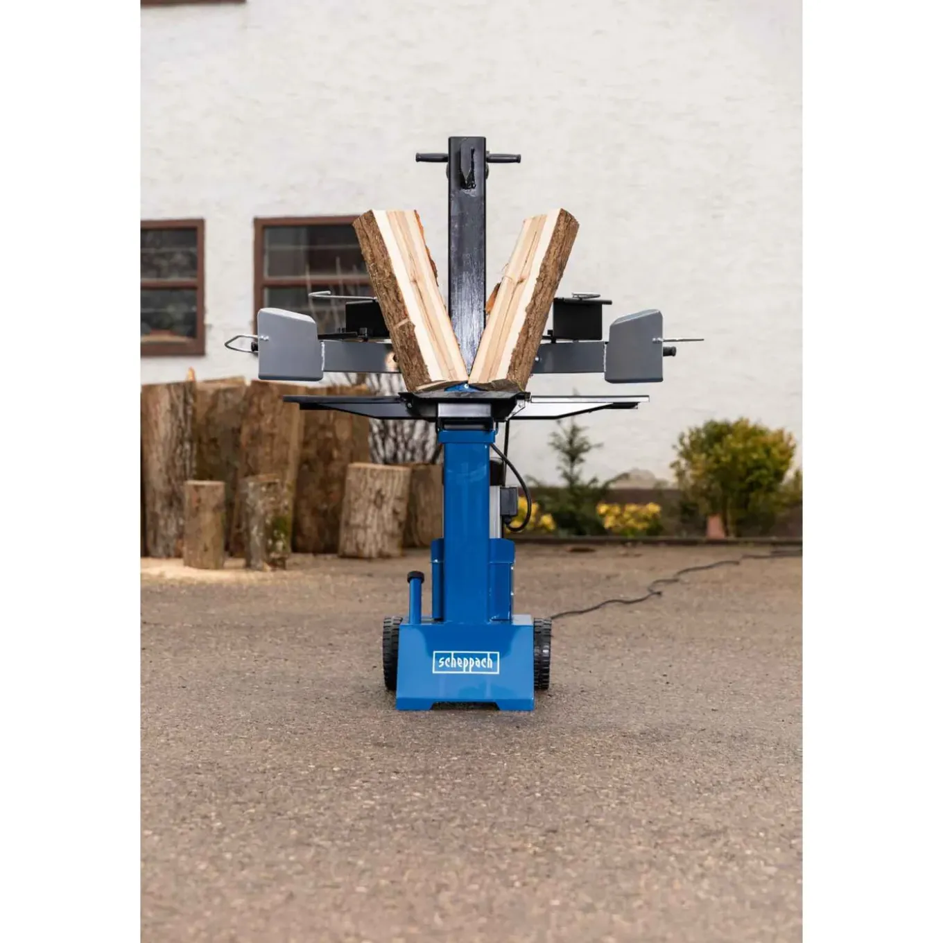 De Scheppach Houtklover Hl810 - 400V - 3500 W - 8 ton - Max. diameter 80 - 300 mm