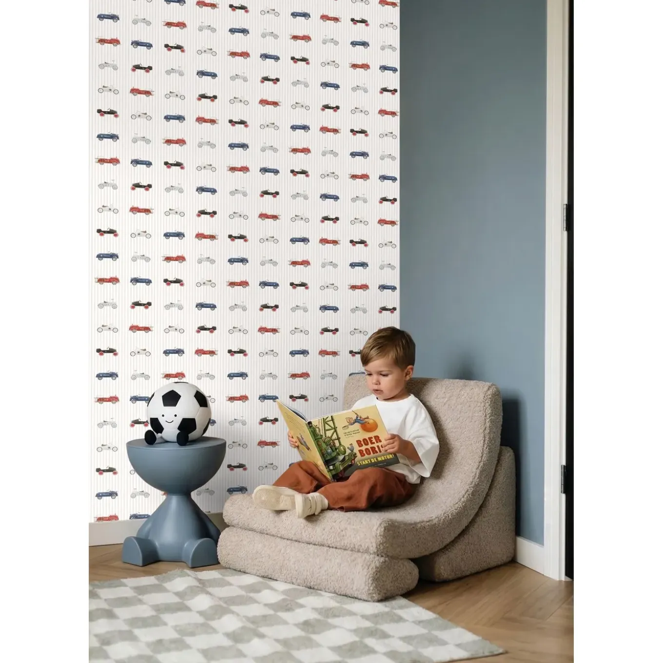 Estahome Behang Vintage Auto's Beige, Blauw En Rood - 50 X 900 Cm - 132297