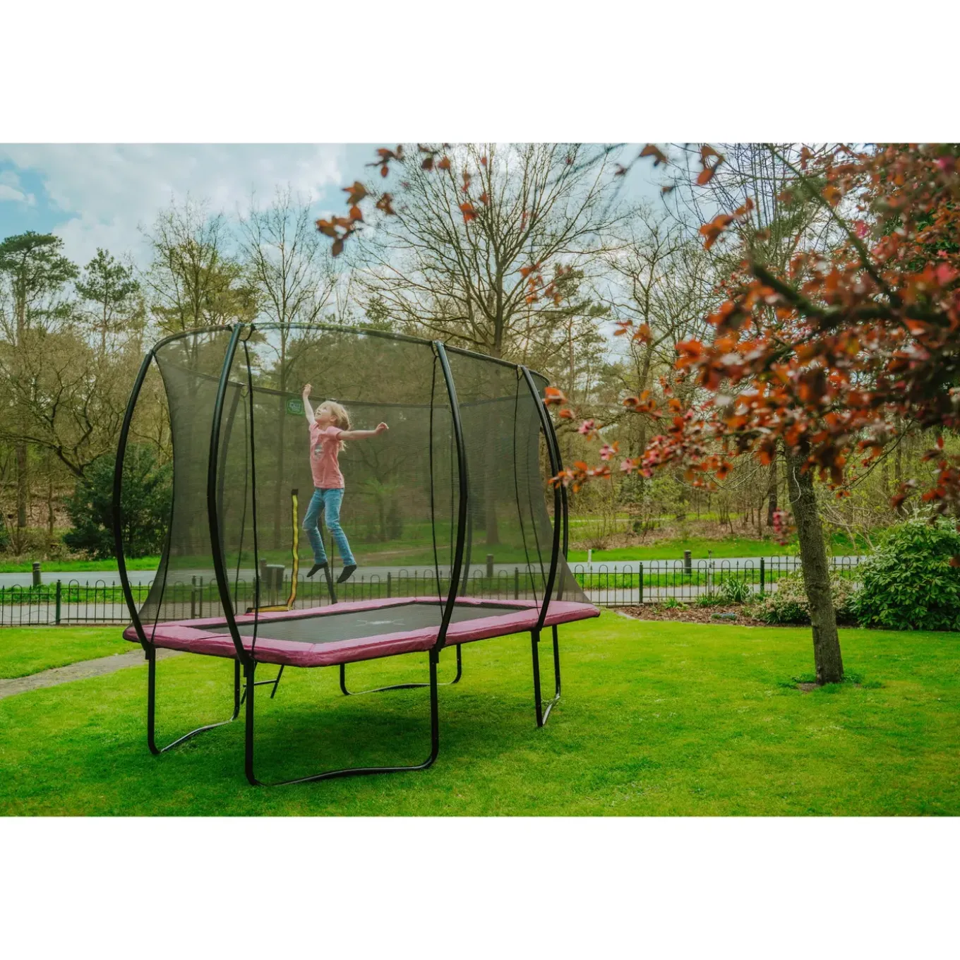 Exit Silhouette Trampoline 244x366cm - Roze