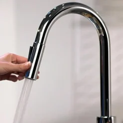 Hansgrohe Focus M41 Eengreeps Keukenmengkraan - 240 Met Uittrekbare Vuistdouche - 2 Straalsoorten