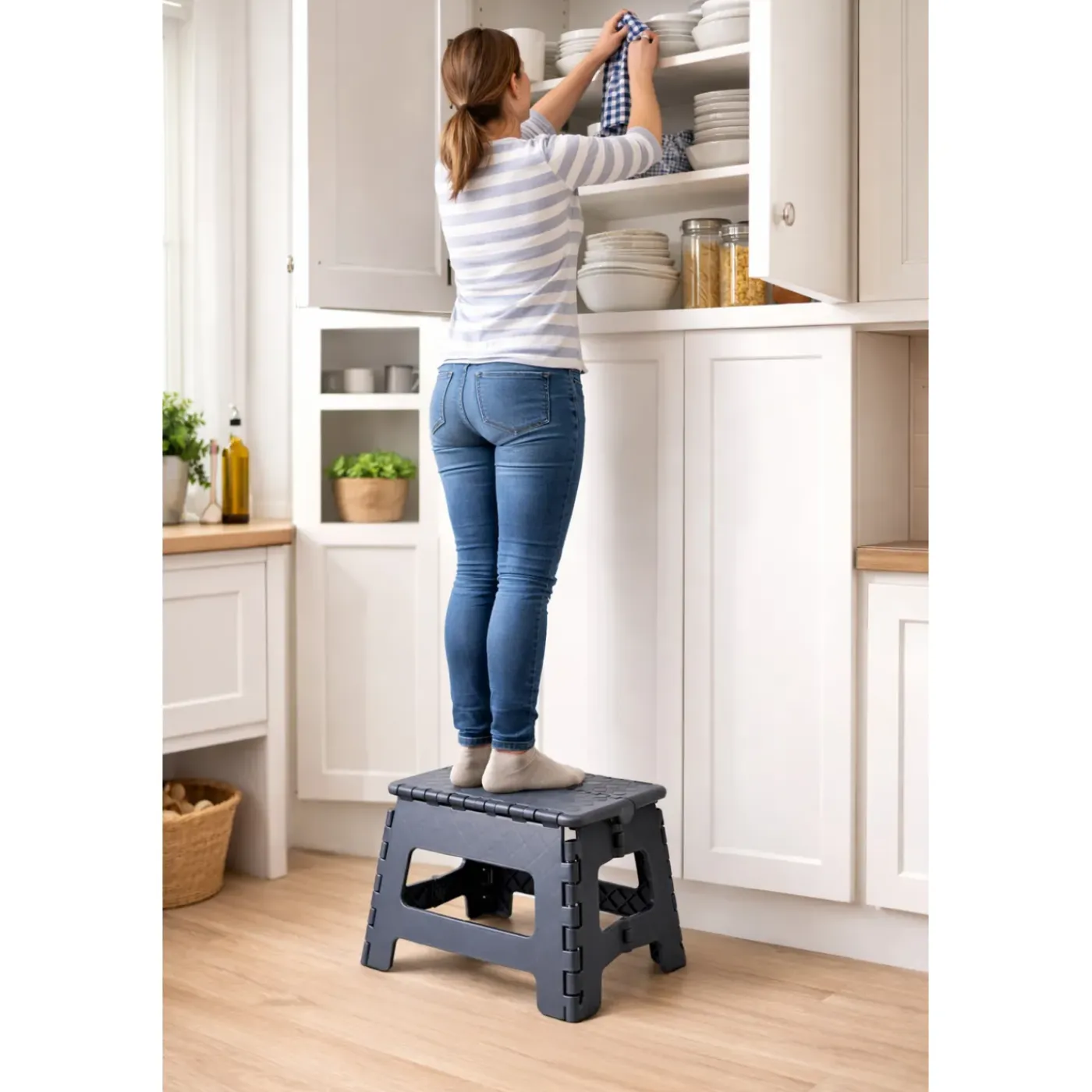 HEM Opvouwbare Opstapkruk – Inklapbaar Krukje 29x22x22 Cm – Draagvermogen Tot 130 Kg