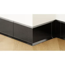 Ilcom externe hoek voor plint FL Satijn Zwart- 30mmx100mm van roestvrij staal