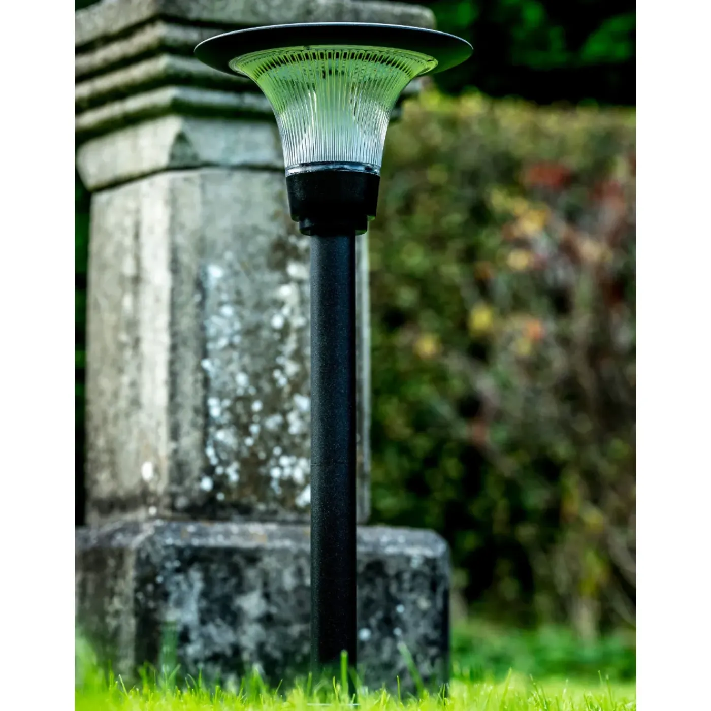 Iplux® Iplux Smart Solar Lamp Florence Staand 62cm - Hoge Kwaliteit Solar Tuinverlichting - Brandduur 15u