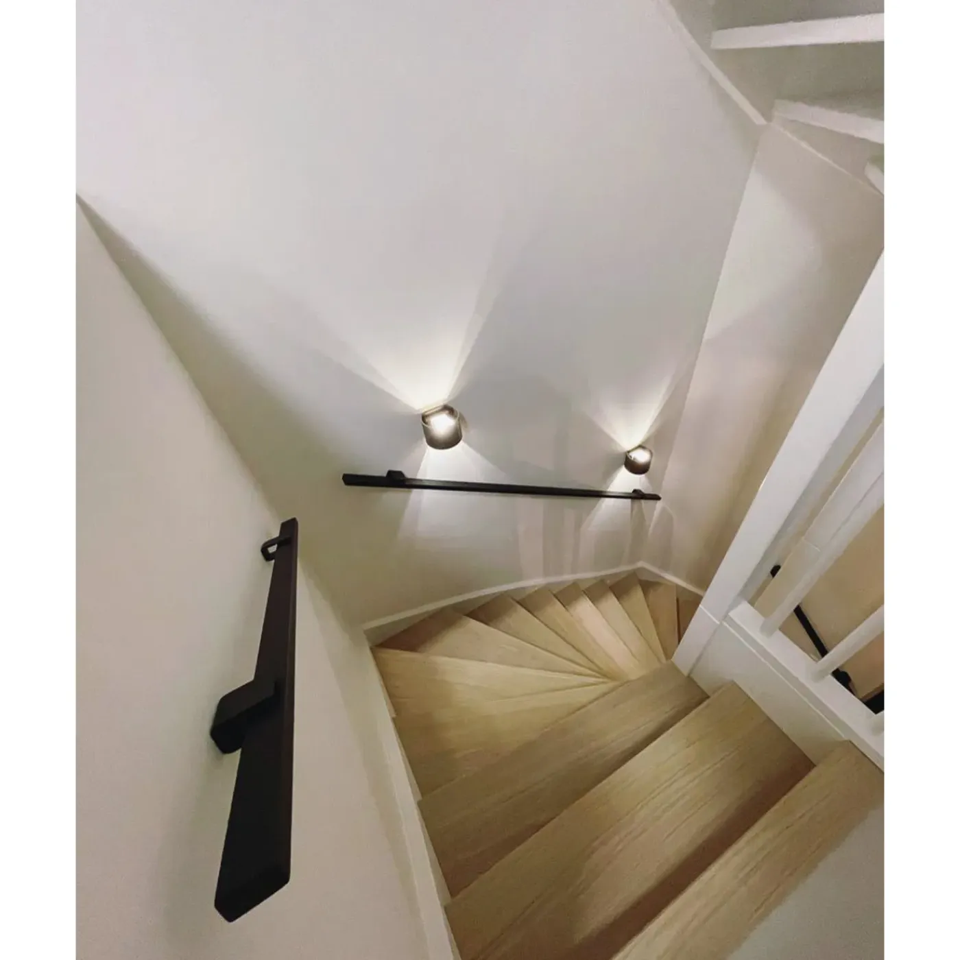 IVOL Design Trapleuning Zwart Rechthoekig - 300 Cm Met 4 Houders