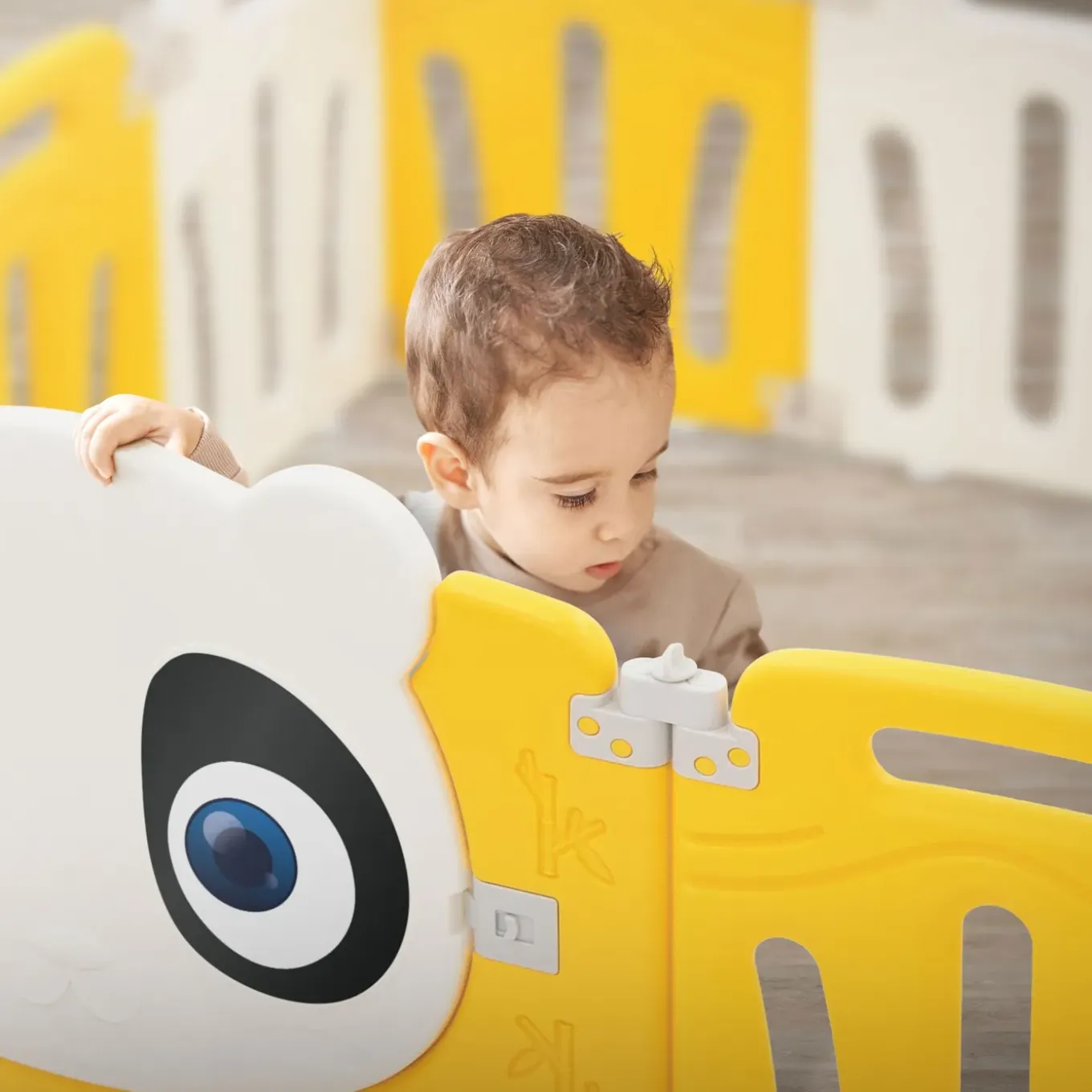 Joyz Box Baby 240x240 Cm Wit Geel Panda Design Kunststof Opvouwbaar Met Deur En Leerklok