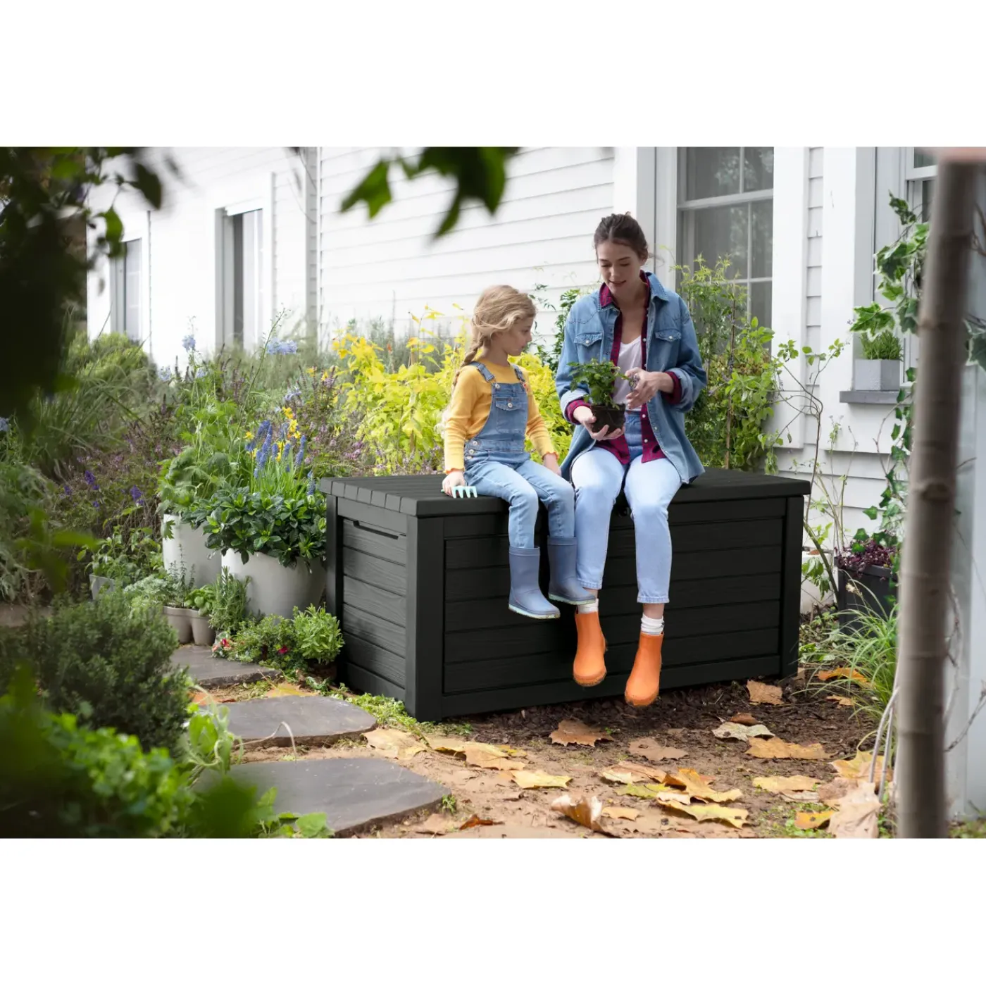 Keter Kussenbox Northwood - Houtlook - Antraciet - 630L - 155,4x73x69,3cm