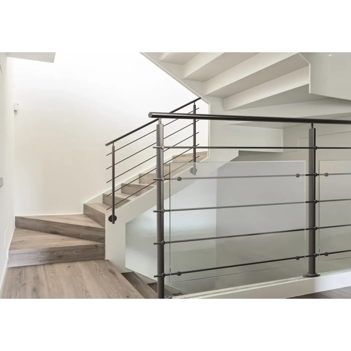 Kordo - Balustradeset Voor Zijmontage - Prestio - Zwart Aluminium - 2 M