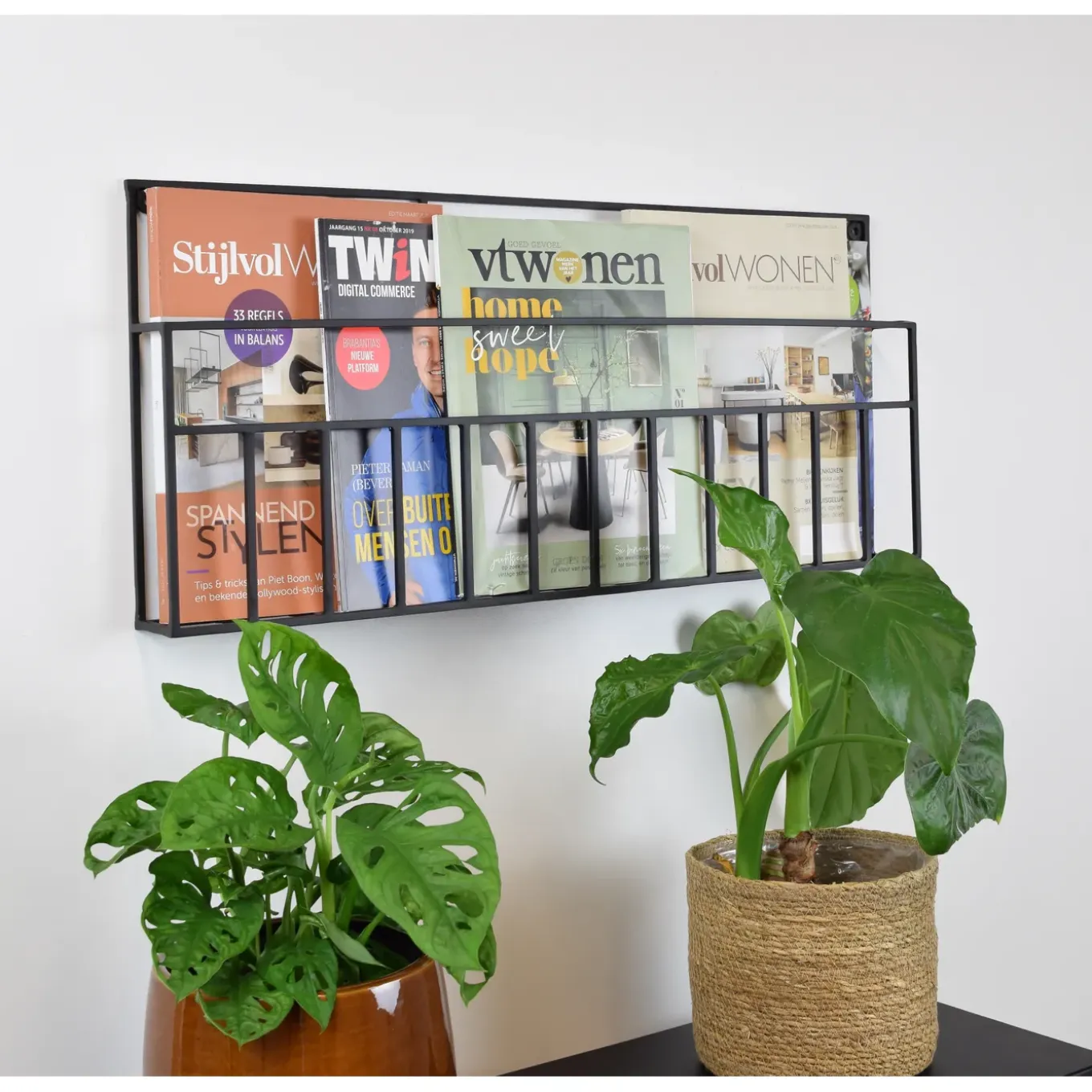 LOFT42 Maggy Tijdschriftenrek Large - Metaal - Mat Zwart