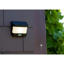 Lutec solar wandlamp Try zwart 8W met sensor