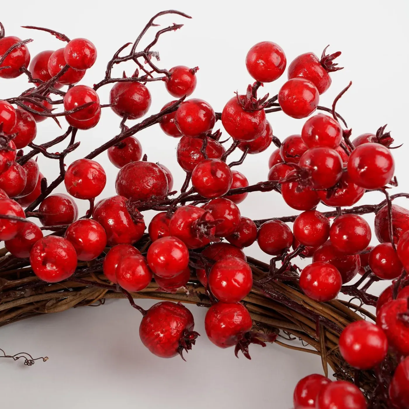 Mica Decorations Krans Bessen Rood - H10xd50cm
