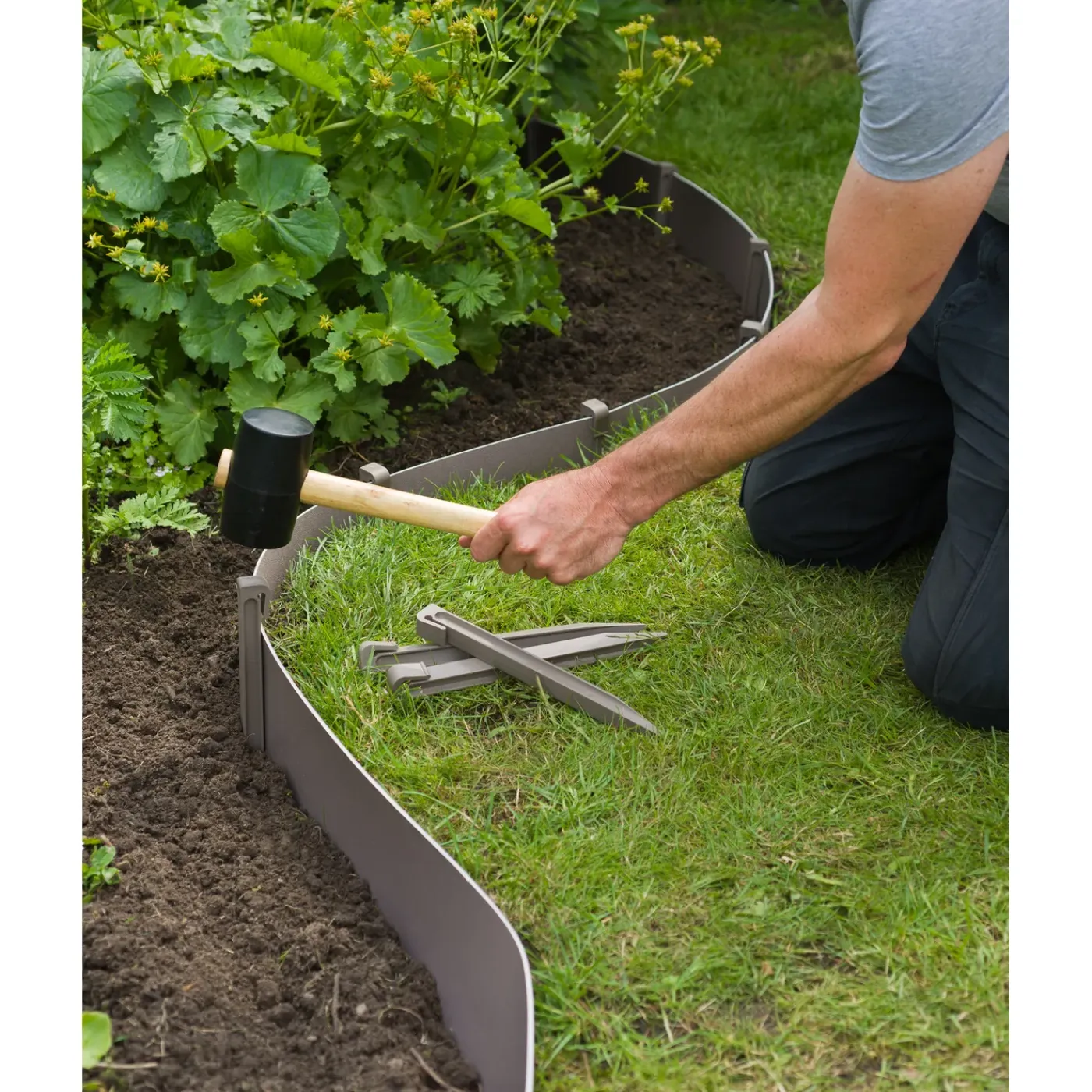 Nature tuinborder PE taupe 3mm - H15cmx10m