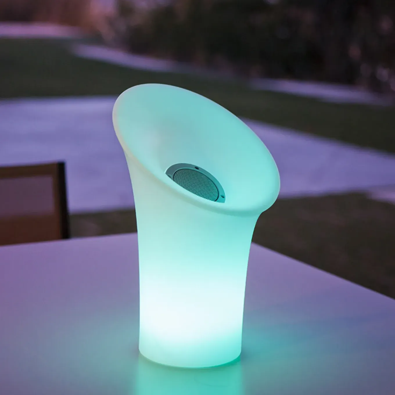 Newgarden tuinlamp met speaker Nipper wit 40cm
