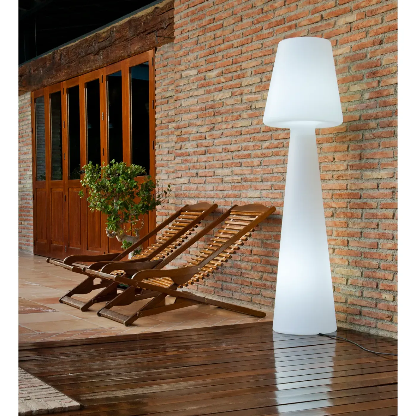 Newgarden vloerlamp Lola wit 200cm