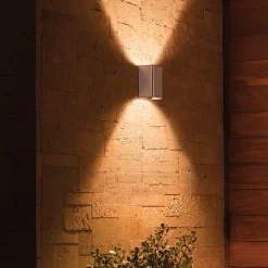 Philips Hue Resonate wandlamp - wit en gekleurd licht - roestvrij staal