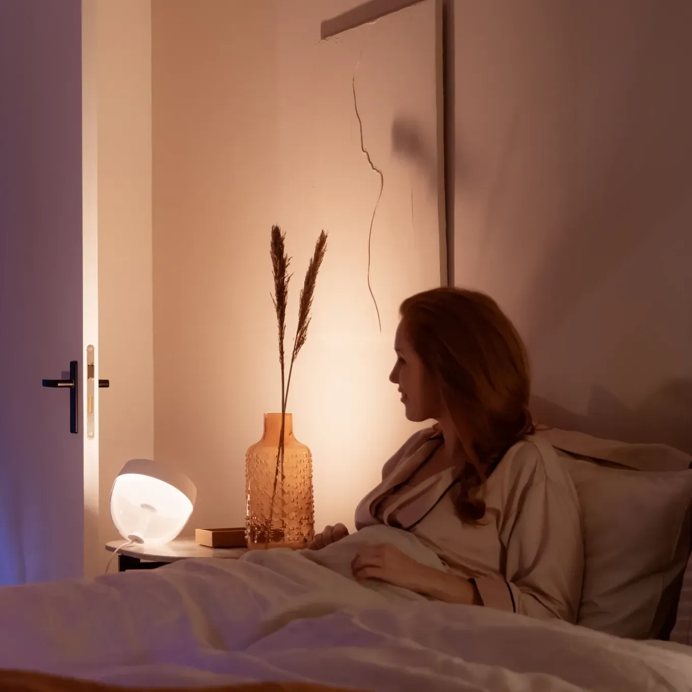 Philips Hue tafellamp Iris zwart 8,1W
