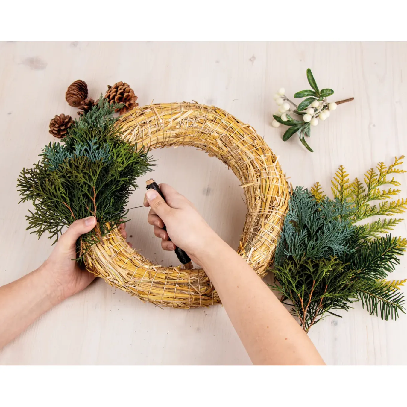 Rayher Decoratie Krans Van Stro - 25 X 6 Cm - Diy Kransen Maken