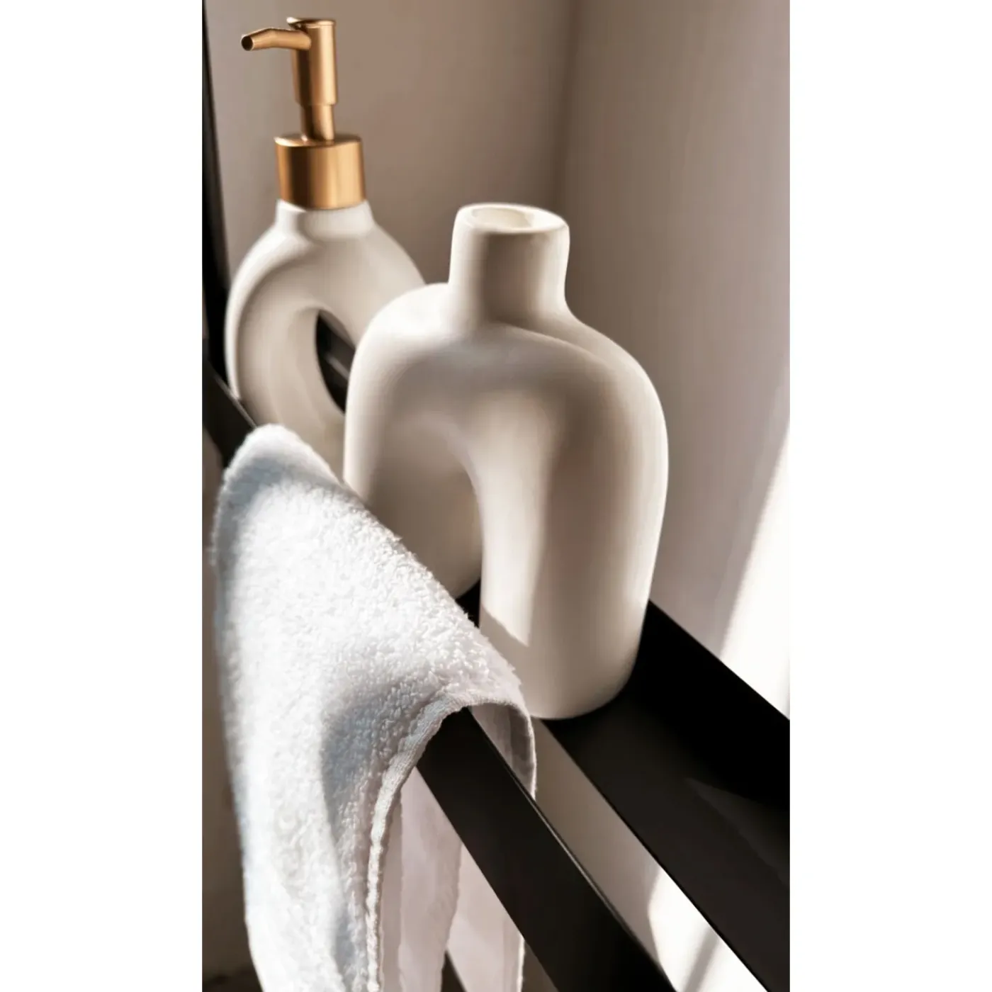Rea Badkamerplank Sf02-600-b Zwart 60x10x5cm