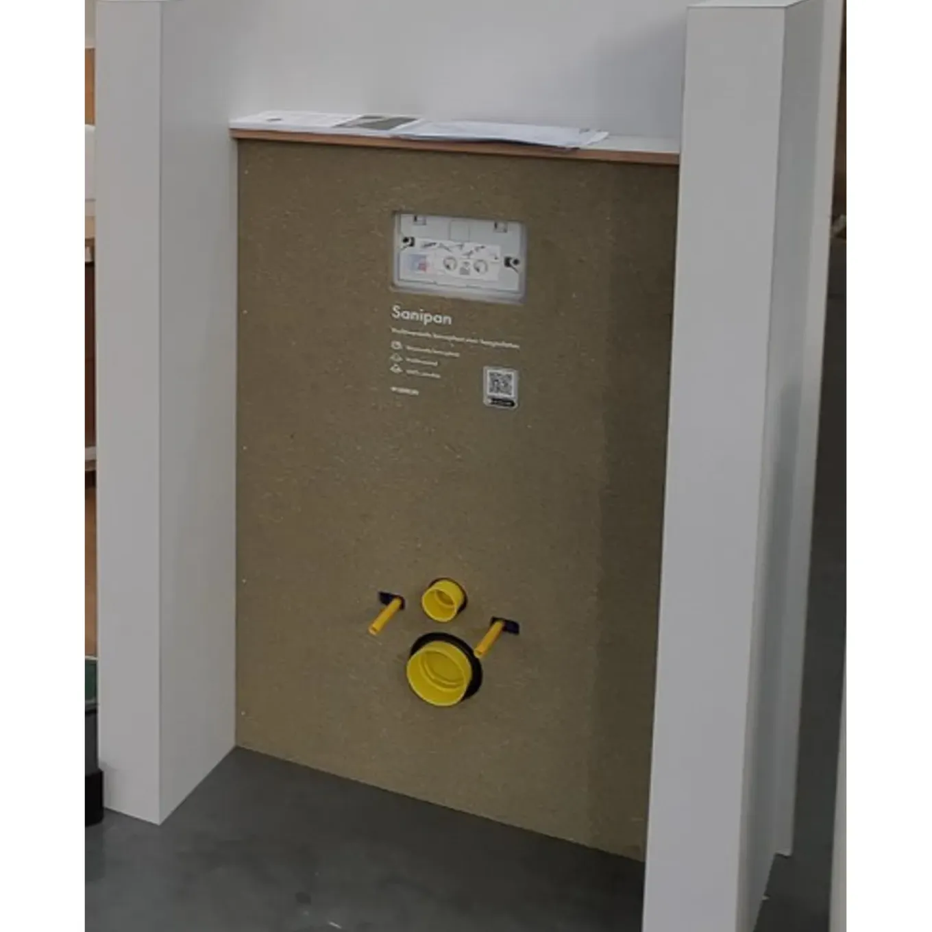 Sanipan - toiletachterwand V313 – spaanplaat- vochtwerend – hangtoilet - 1230x1200x18 mm