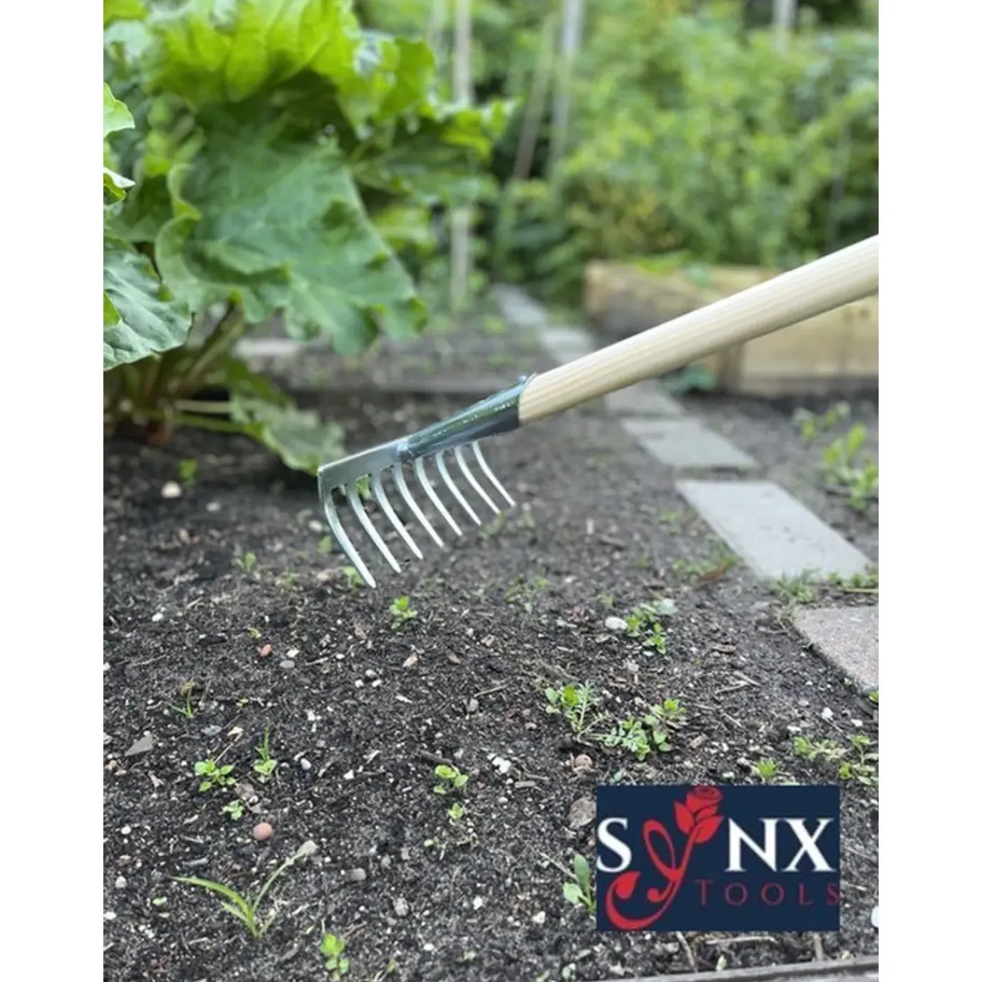Synx Tools Tuinhark 8 Tanden + Nylon Straatbezem 35 Cm Met Houten Steel 150 Cm