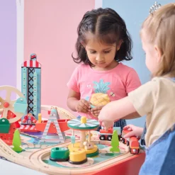 Teamson Kids - Houten Speeltafel - Met 6 Mini-games En Opbergruimte - Fantasiespel